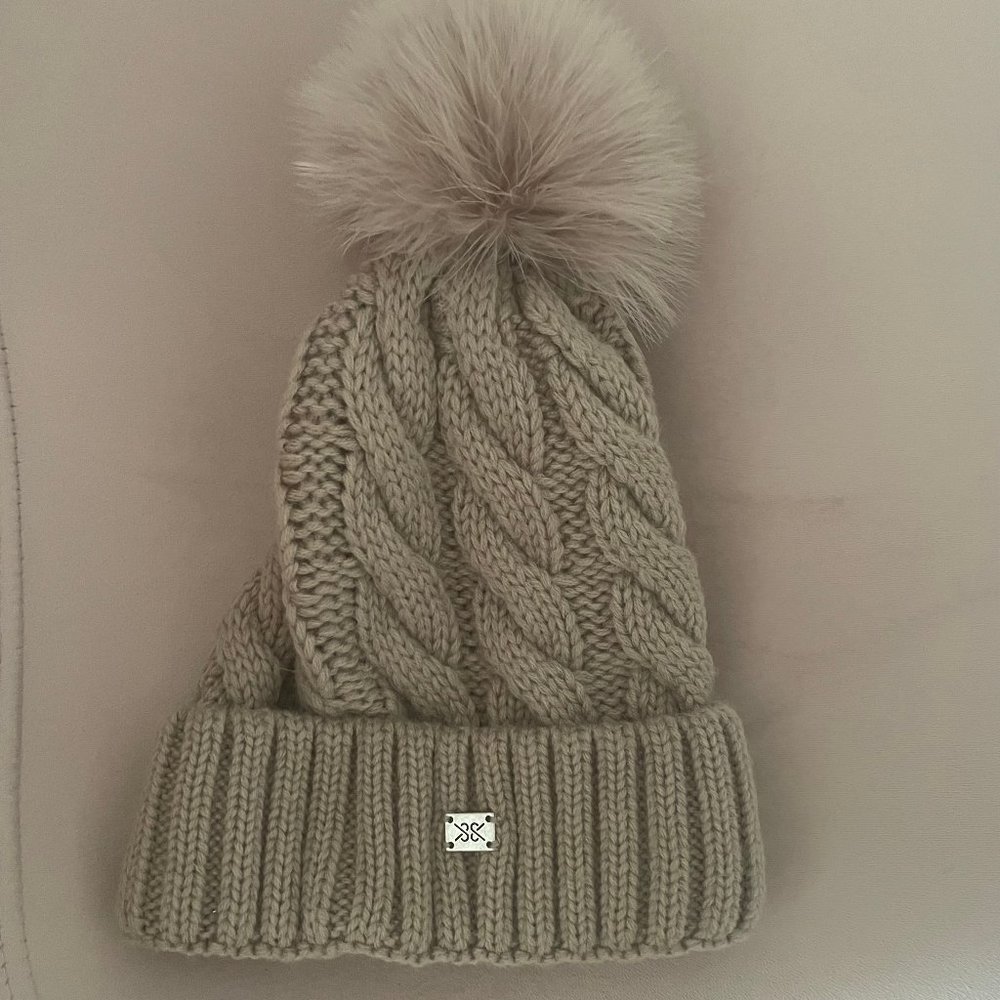 AMALIE-TN by SOIA & KYO Cable Knit Hat